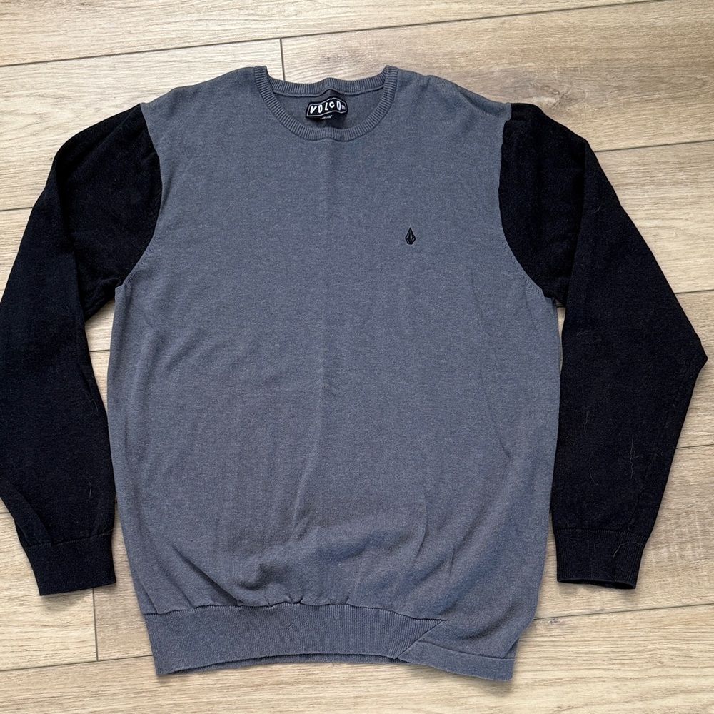 Volcom Men's Charcoal and Black Crewneck Sweater size XL
